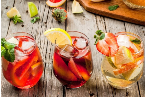 Carnaval com o Drink Tropical da Linea Brasil (sem álcool)